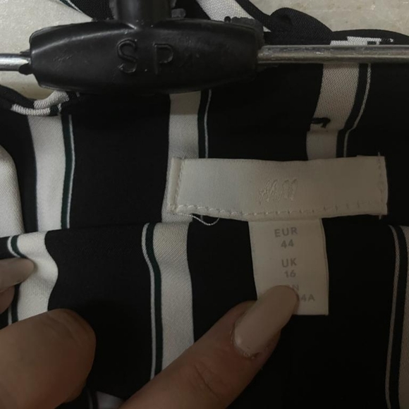 H&M paper bag formal pants - Picture 2 of 10